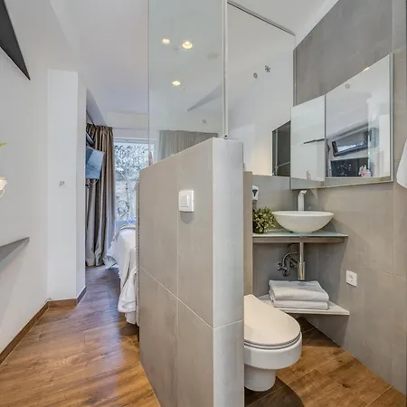 Versi & Note Luxury 4* Split