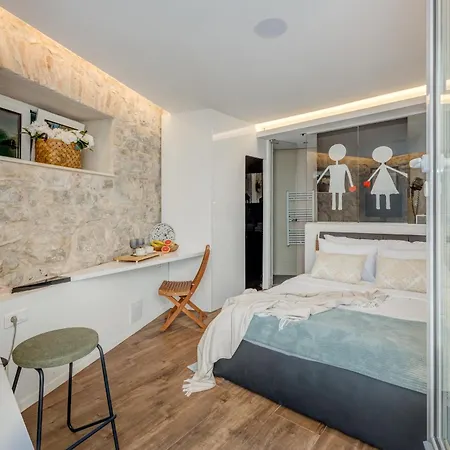 게스트하우스 Versi & Note Luxury 4*