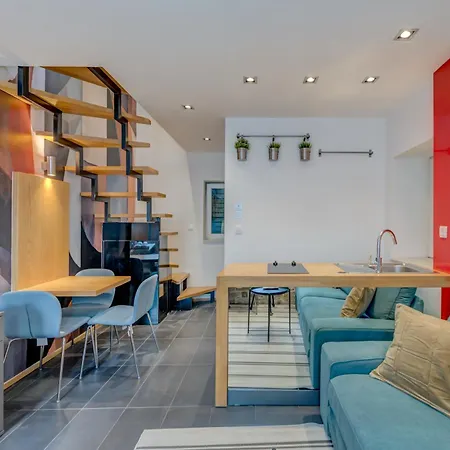 Versi & Note Luxury בית הארחה