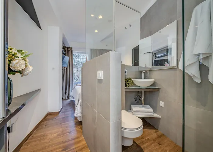 Versi & Note Luxury 4* ספליט